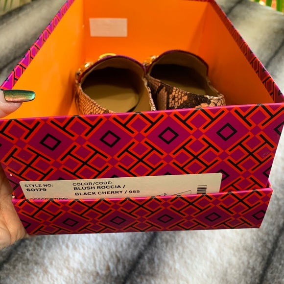 { Tory Burch } Velvet Loafer Blush Roccia Snake - Picture 7 of 8